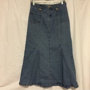 COPY - Christopher & Banks Jean skirt sz 4